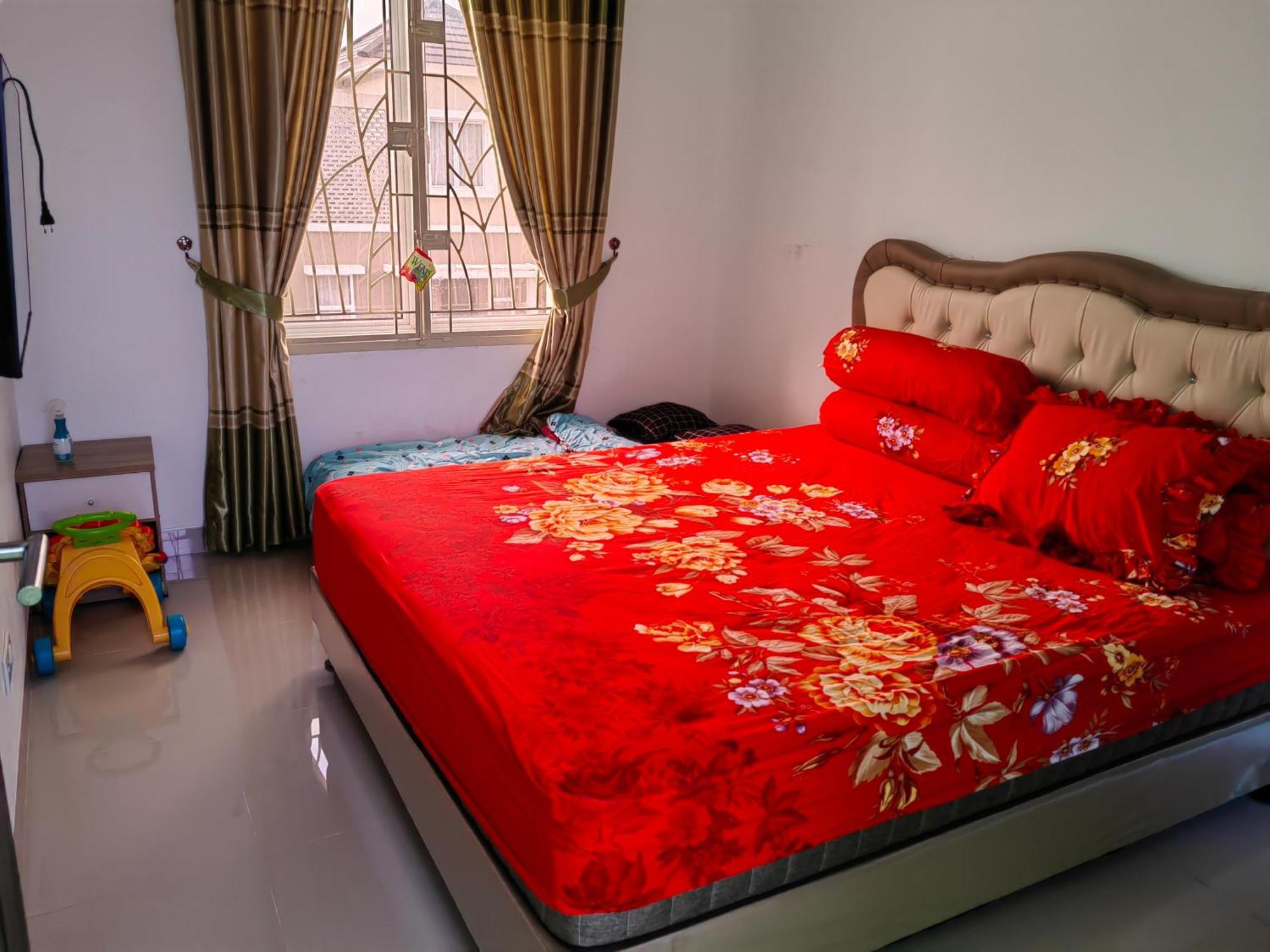 Sweet Tenayan Staycation Near Mall Sudirman Whole House Pekanbaru