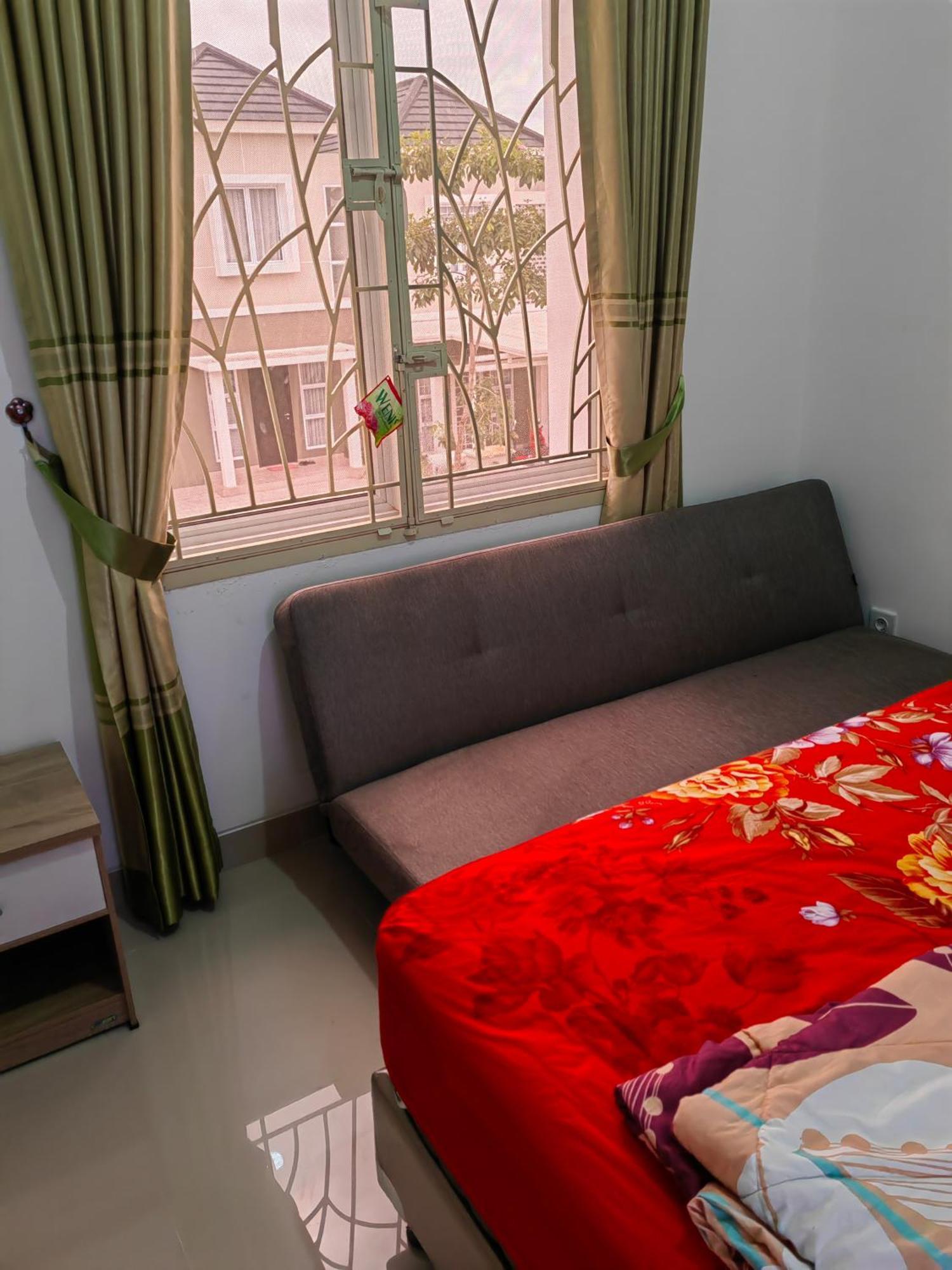 Villa Sweet Tenayan Staycation Near Mall Sudirman Whole House