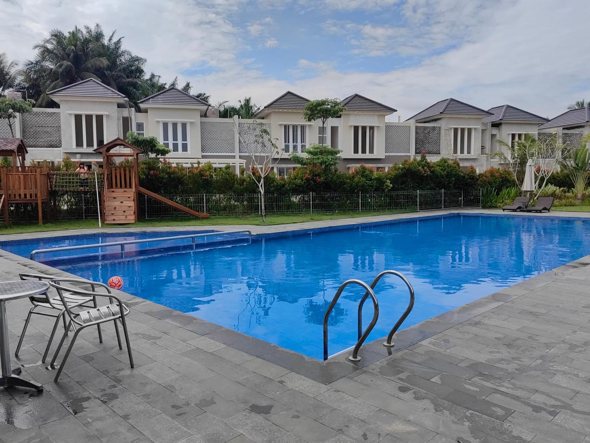 Sweet Tenayan Staycation Near Mall Sudirman Whole House Pekanbaru