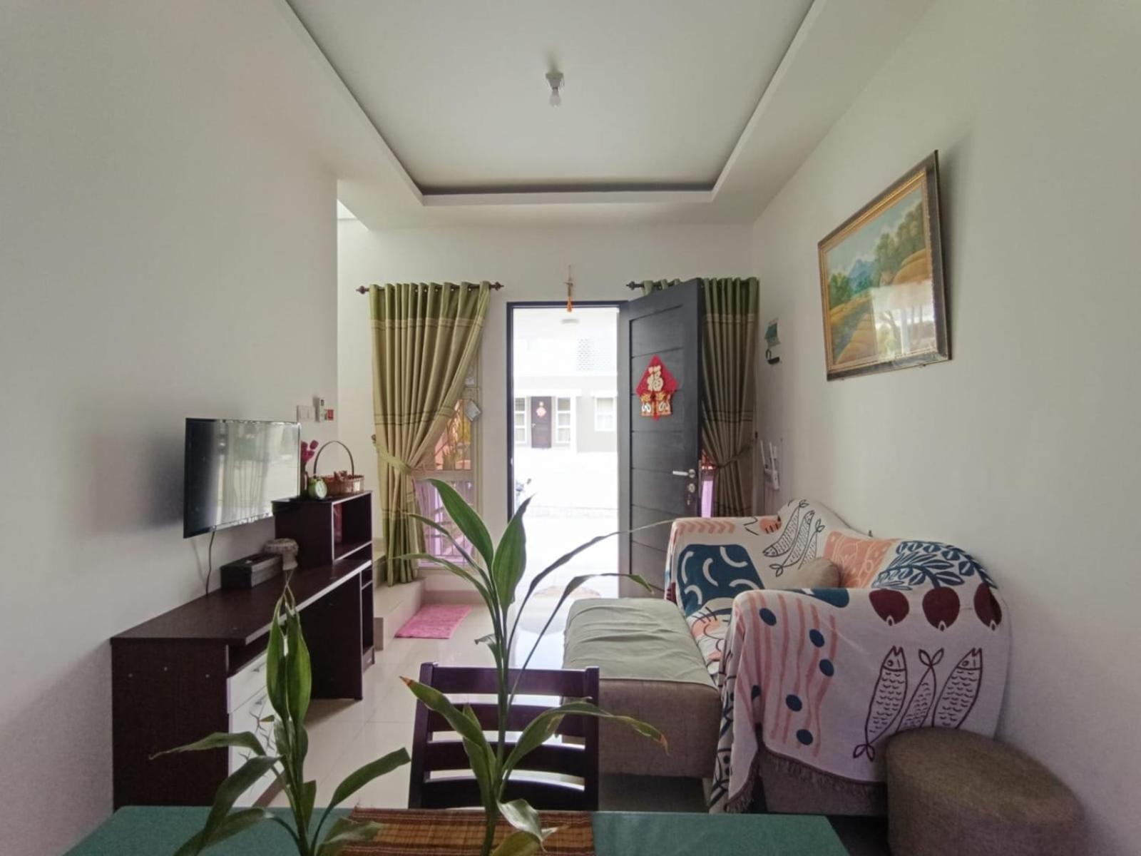 Villa Sweet Tenayan Staycation Near Mall Sudirman Whole House *