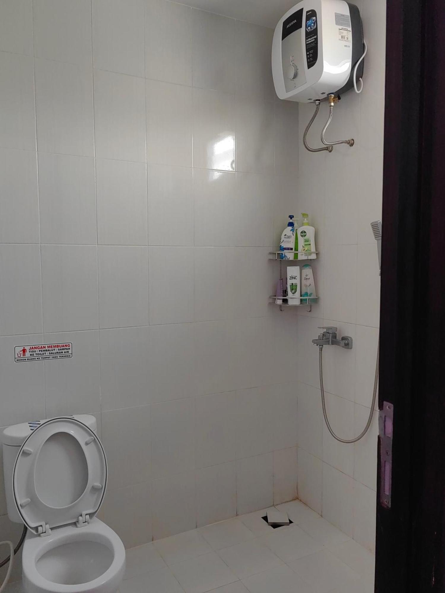Sweet Tenayan Staycation Near Mall Sudirman Whole House